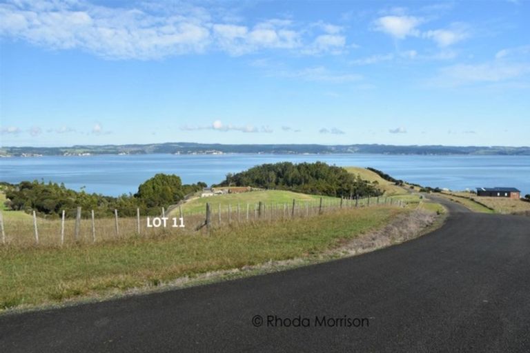 Photo of property in 11 Te Wairoa Lane, Tinopai, 0593