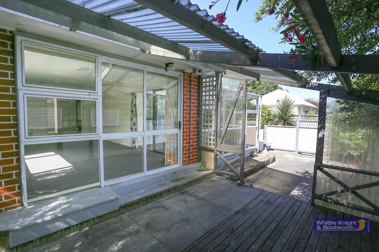 Photo of property in 4 Haynes Avenue, Upper Riccarton, Christchurch, 8041