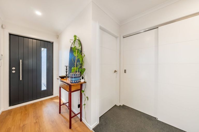 Photo of property in 123 Mawai Hakona Drive, Wallaceville, Upper Hutt, 5018