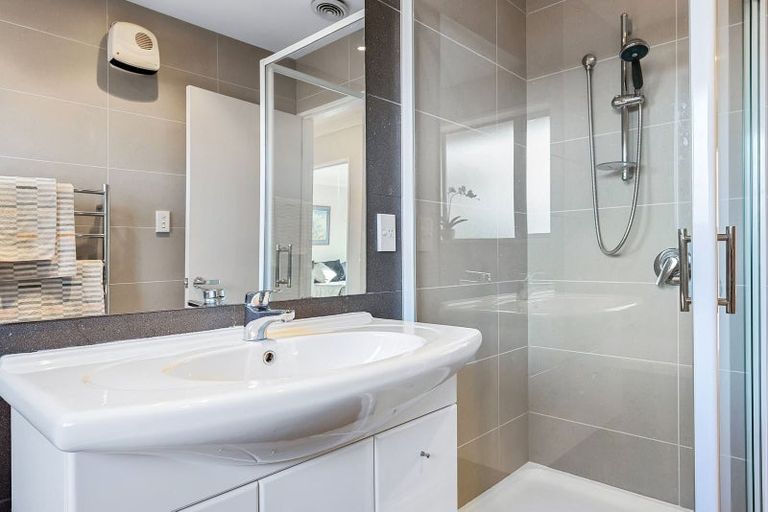 Photo of property in 18c Tainui Street, Somerfield, Christchurch, 8024