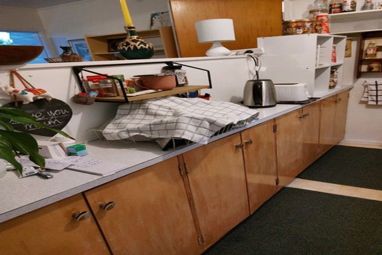 Photo of property in 10 Cheshire Street, Wilton, Wellington, 6012