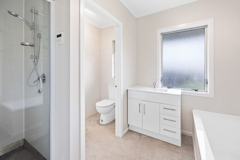 Photo of property in 13 Green Lane, Hawera, 4610