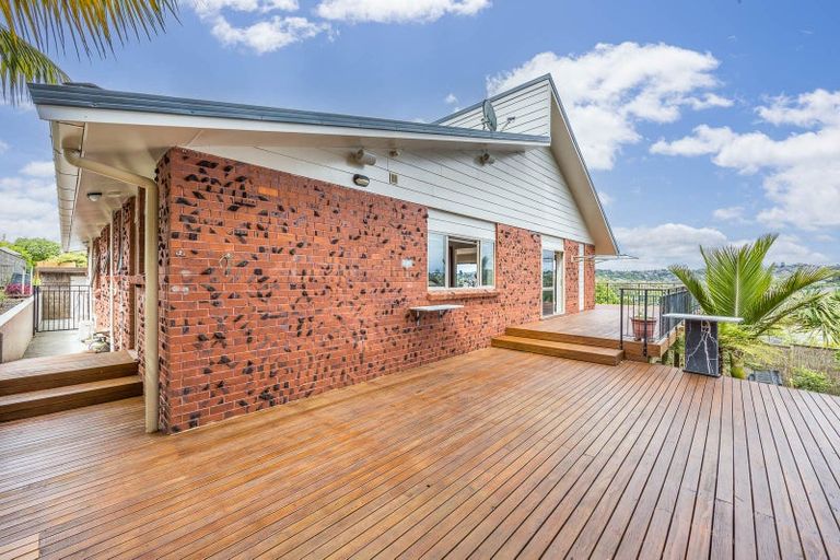 Photo of property in 9a Pendene Place, Forrest Hill, Auckland, 0620