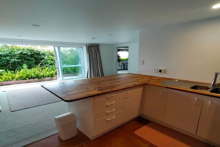 Photo of property in 29 Kingston Heights Road, Kingston, Wellington, 6021