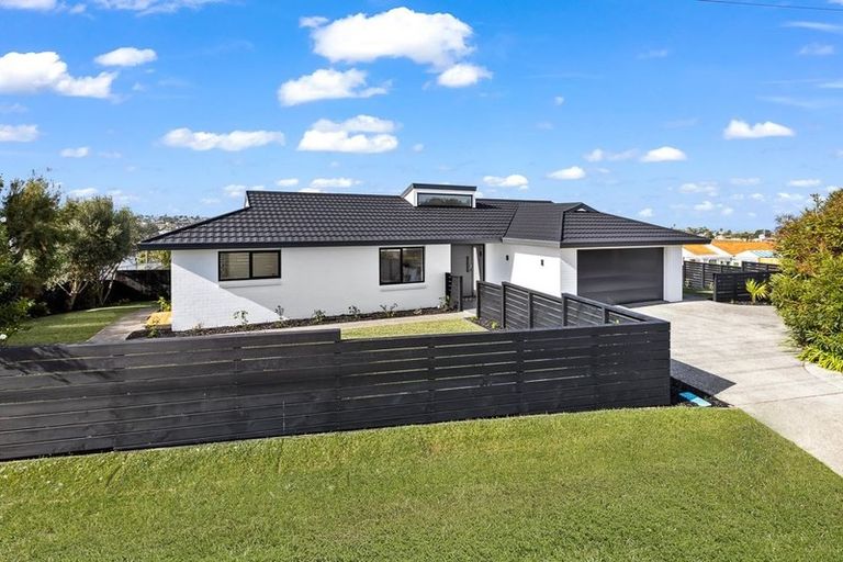 Photo of property in 39 Stanmore Bay Road, Stanmore Bay, Whangaparaoa, 0932
