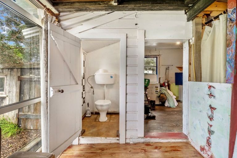 Photo of property in 115 Cornfoot Street, Castlecliff, Whanganui, 4501