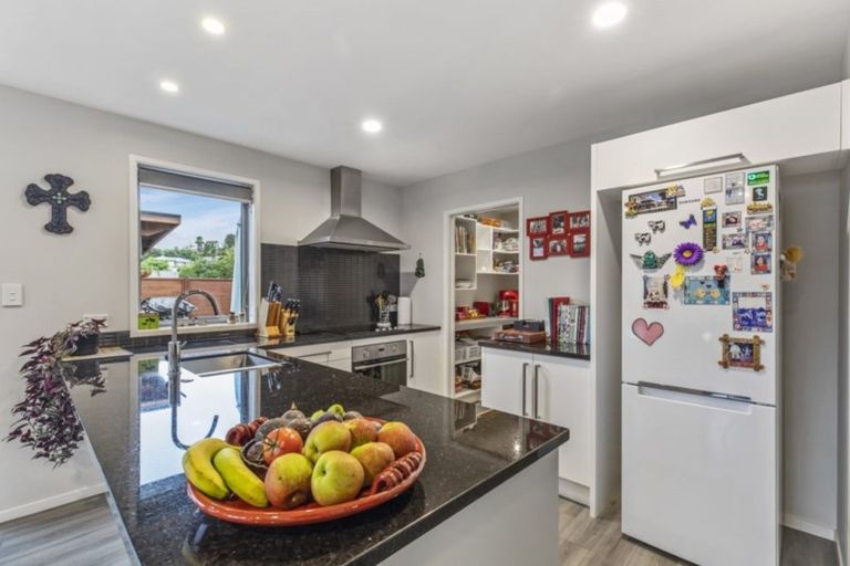 Photo of property in 126 Oteki Park Drive, Welcome Bay, Tauranga, 3112