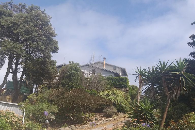 Photo of property in 17 Westside Road, Port Waikato, Tuakau, 2695