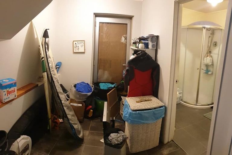 Photo of property in 9 Walnut Lane, Browns Bay, Auckland, 0630