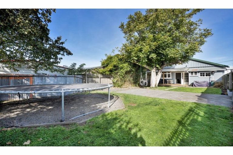 Photo of property in 1/15 Inglis Street, Phillipstown, Christchurch, 8011