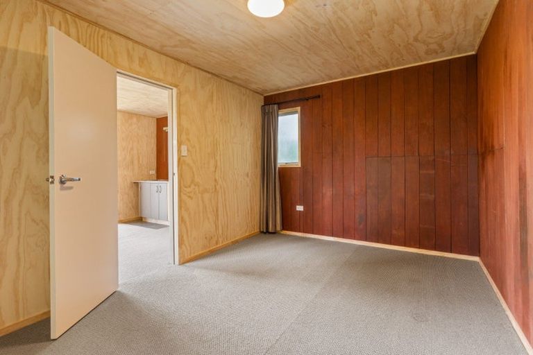 Photo of property in 25 Herekawe Drive, Spotswood, New Plymouth, 4310