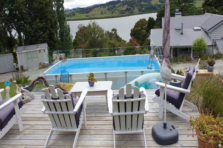 Photo of property in 14 Maning Street, Kohukohu, 0491