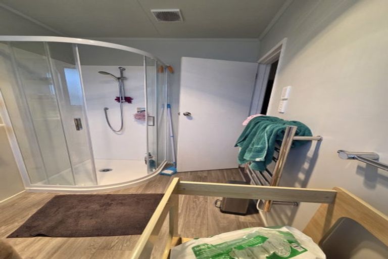 Photo of property in 13 Alton Grove, Masterton, 5810