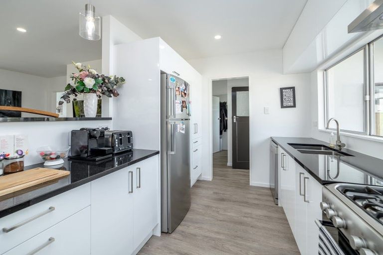 Photo of property in 12 William Benton Street, Featherston, 5710