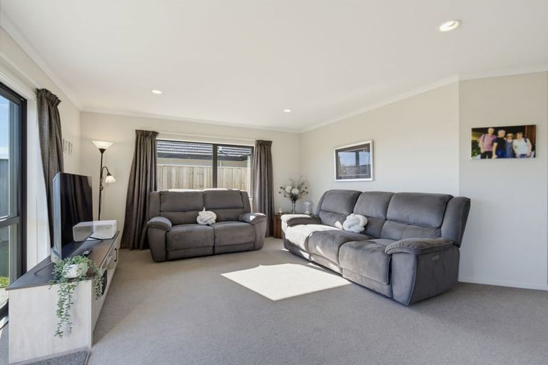 Photo of property in 35 Pakohe Street, Pegasus, 7612