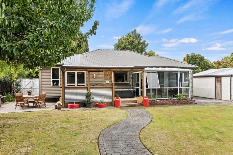Photo of property in 120 Mackworth Street, Woolston, Christchurch, 8062