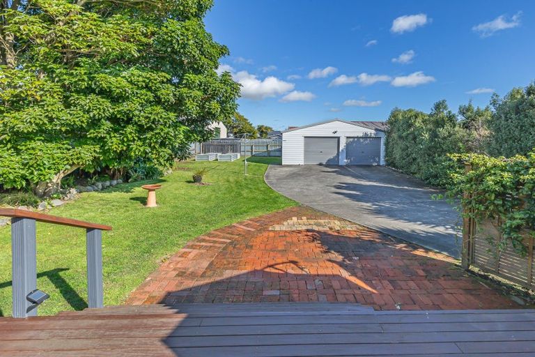 Photo of property in 39 Mako Mako Road, Levin, 5510