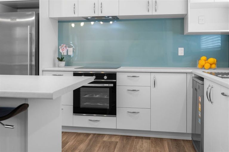 Photo of property in 29 Henderson Crescent, Parkvale, Tauranga, 3112