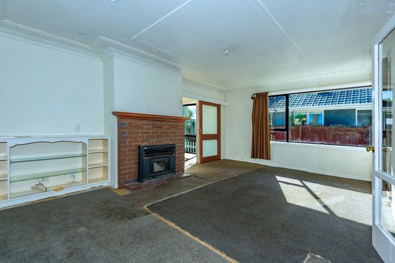 Photo of property in 46 Athol Terrace, Upper Riccarton, Christchurch, 8041