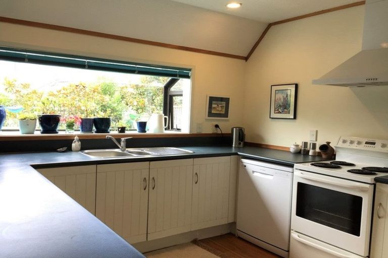 Photo of property in 2/7 Montrose Terrace, Mairangi Bay, Auckland, 0630