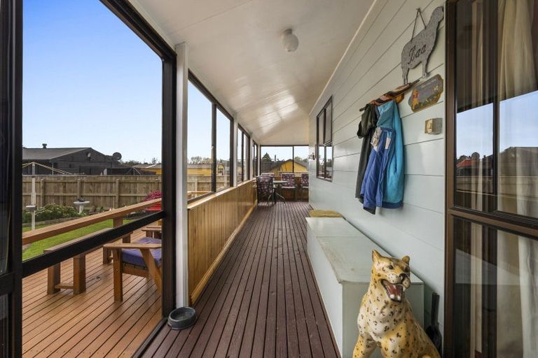 Photo of property in 12 Dunn Street, Egmont Village, 4372