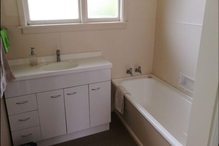 Photo of property in 11 Westerleigh Street, Bishopdale, Christchurch, 8053