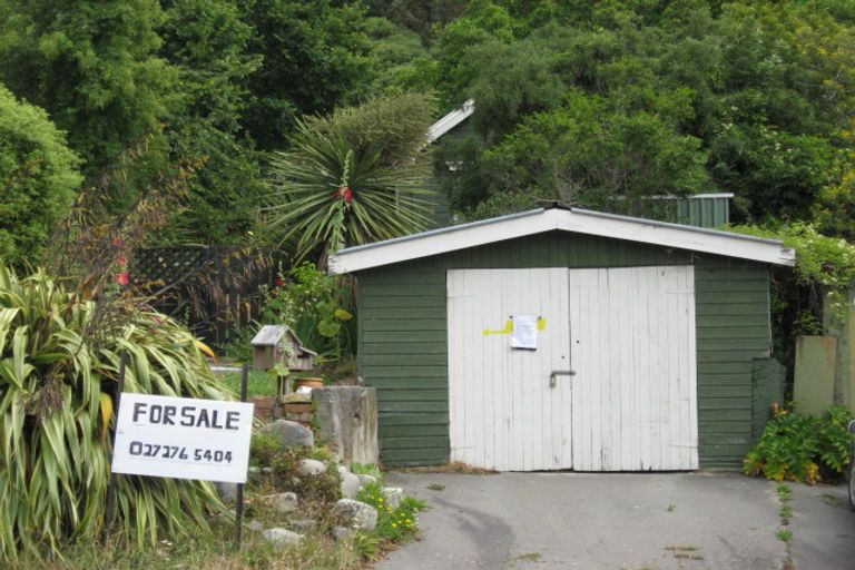 Photo of property in 79 Port Hills Road, Heathcote Valley, Christchurch, 8022