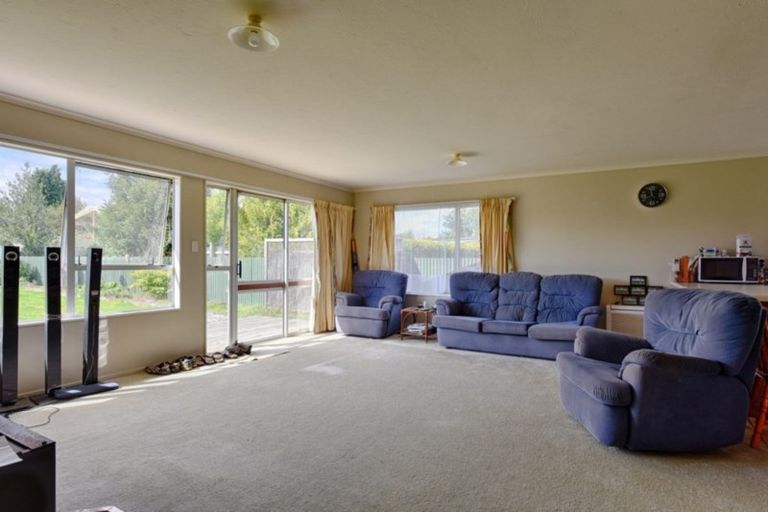 Photo of property in 49 Newburn Street, Waikaia, 9778