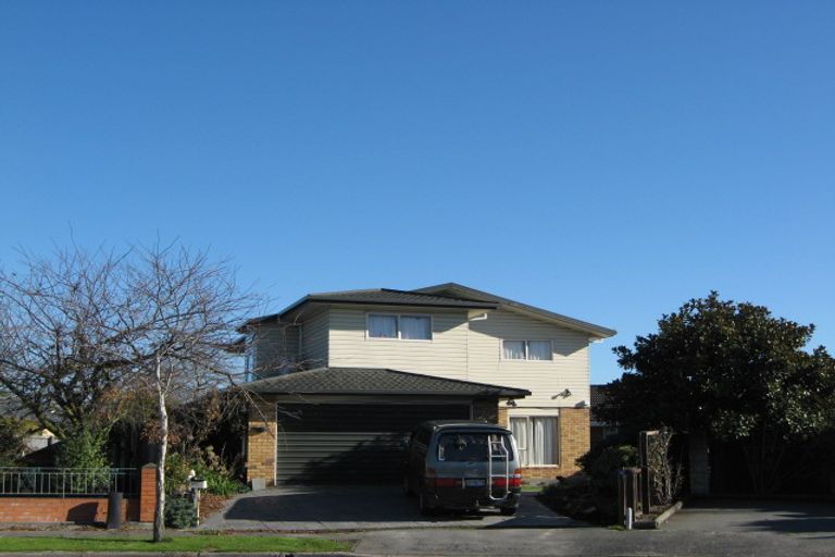 Photo of property in 8 Hossack Close, Belfast, Christchurch, 8051