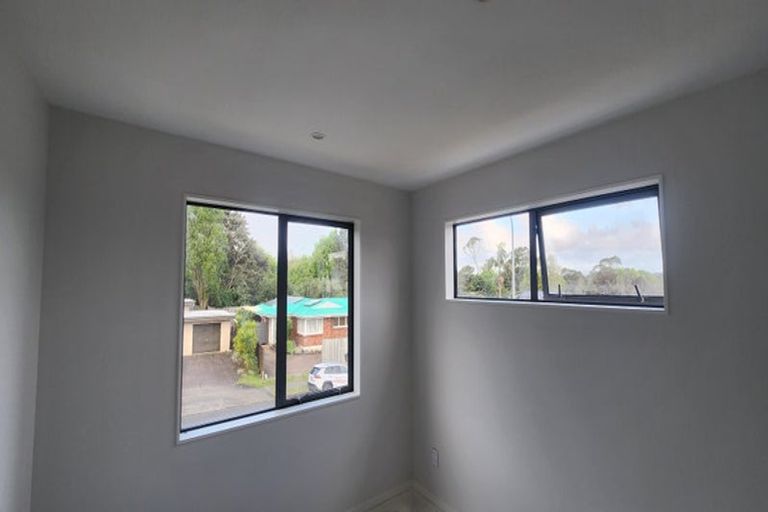 Photo of property in 39 Cascades Road, Pakuranga Heights, Auckland, 2010