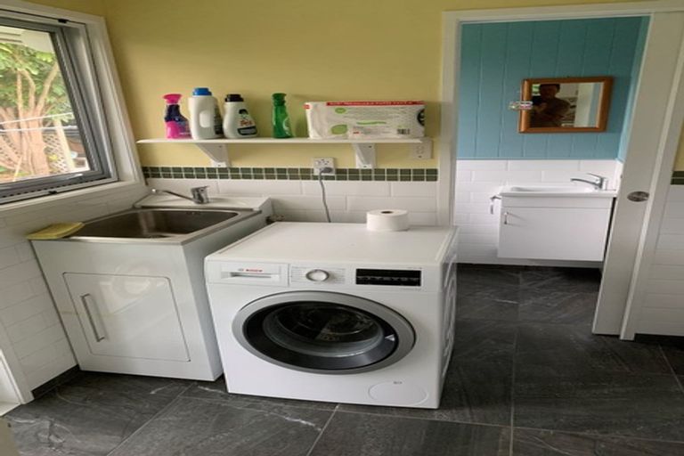 Photo of property in 5 Tirimoana Place, Te Awanga, 4102