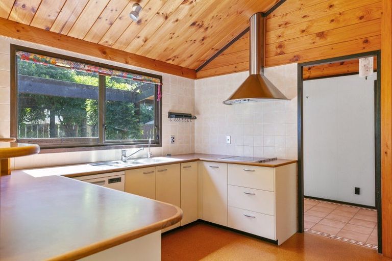 Photo of property in 63 Wharewaka Road, Wharewaka, Taupo, 3330