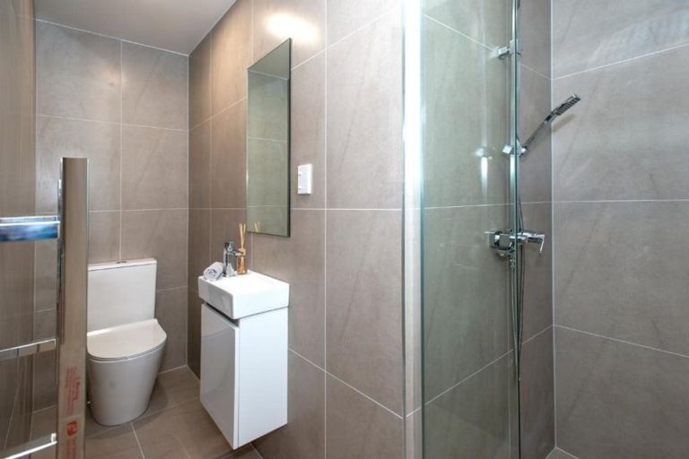 Photo of property in 30b Coniston Avenue, Te Atatu South, Auckland, 0610