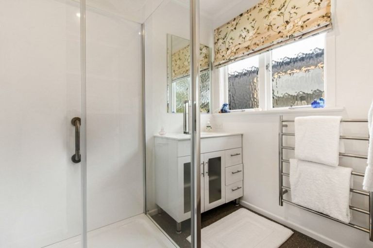 Photo of property in 93 Waitea Road, Muriwai, Waimauku, 0881