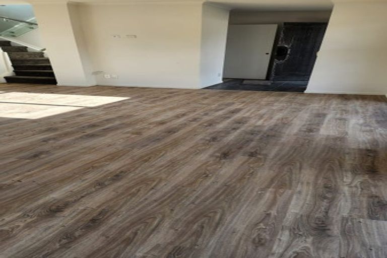 Photo of property in 708a Massey Road, Mangere, Auckland, 2022