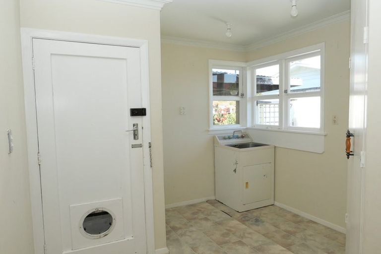 Photo of property in 20 Ngapotiki Street, Paraparaumu Beach, Paraparaumu, 5032