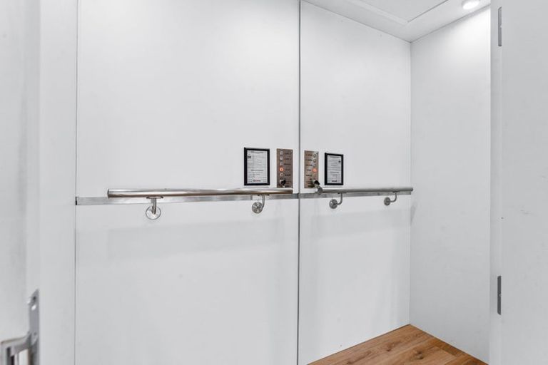 Photo of property in 7a Crete Avenue, Milford, Auckland, 0620