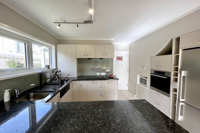 Photo of property in 5 Cambrian Street, Churton Park, Wellington, 6037