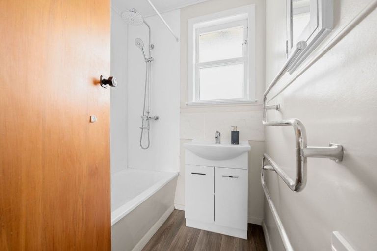 Photo of property in 9 Coleridge Drive, Enderley, Hamilton, 3214