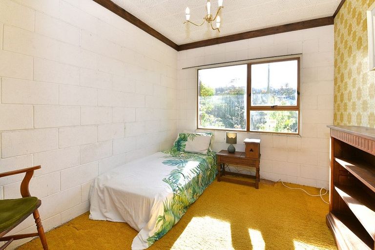 Photo of property in 47 Stapleford Crescent, Browns Bay, Auckland, 0630