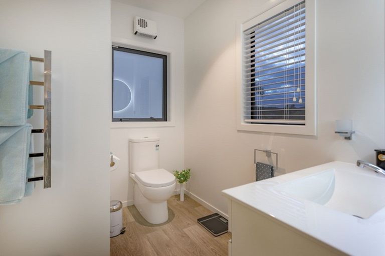 Photo of property in 302 Graham Street, Whangamata, 3620