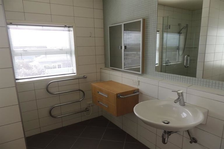 Photo of property in 84b Charles Street, Westshore, Napier, 4110