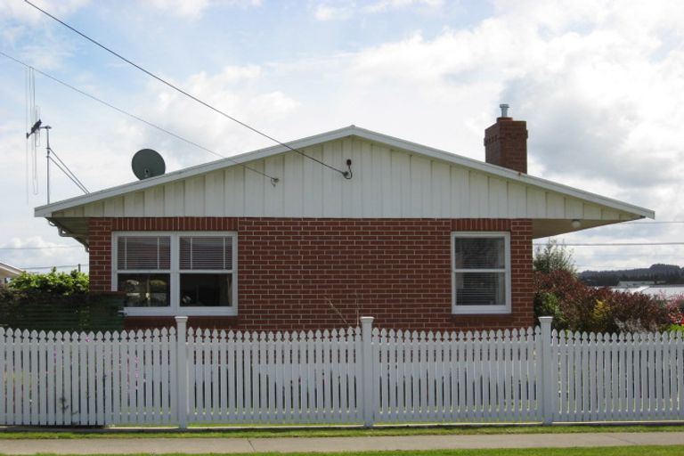 Photo of property in 186 Parsons Street, Tawhero, Whanganui, 4501