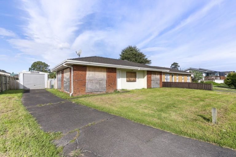 Photo of property in 35 Garus Avenue, Mangere East, Auckland, 2024