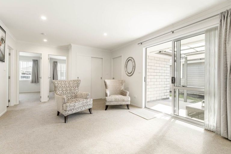 Photo of property in 15 Crest Way, Papamoa, 3118