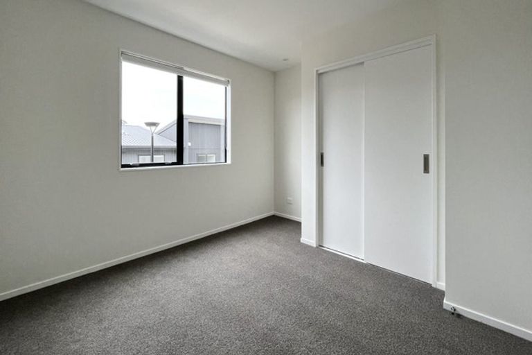 Photo of property in 7/476 West Coast Road, Glen Eden, Auckland, 0602