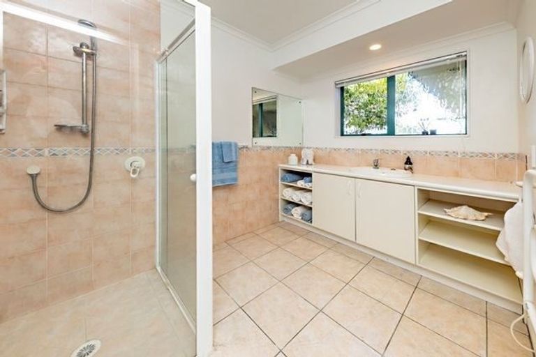 Photo of property in 22 Stewart Gibson Place, Manurewa, Auckland, 2105