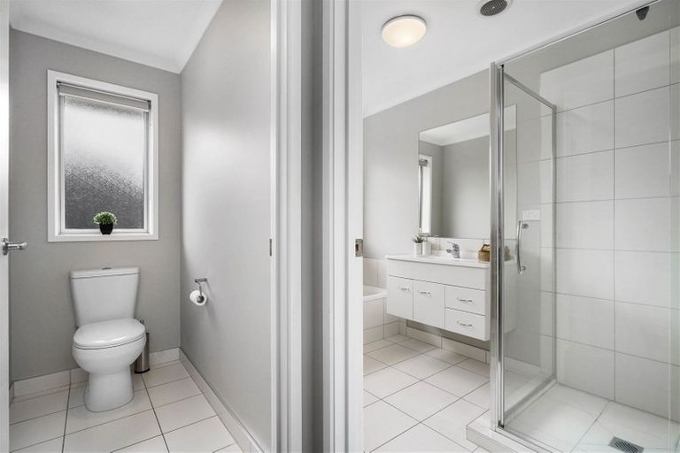 Photo of property in 9 Trauzer Place, Flagstaff, Hamilton, 3210