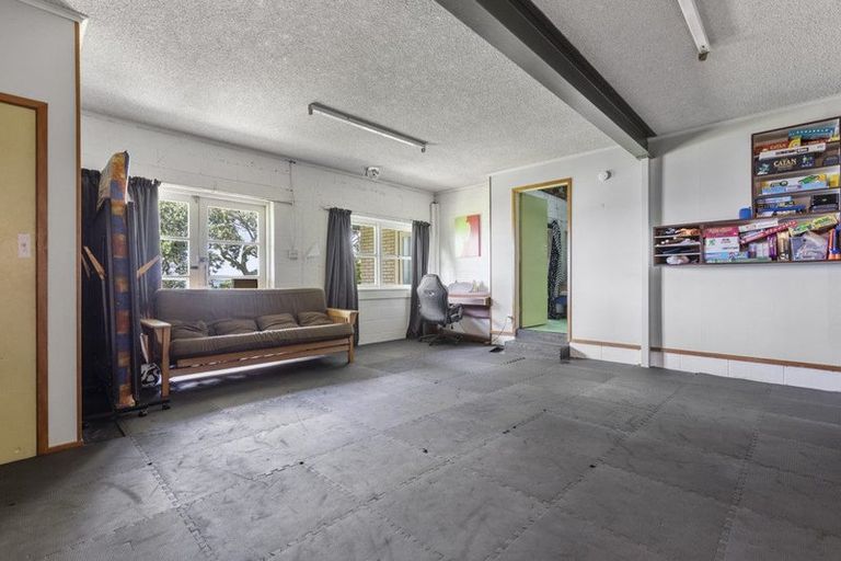 Photo of property in 197 Beach Road, Campbells Bay, Auckland, 0620