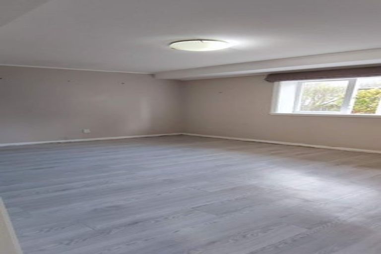 Photo of property in 4 Mills Road, Brooklyn, Wellington, 6021